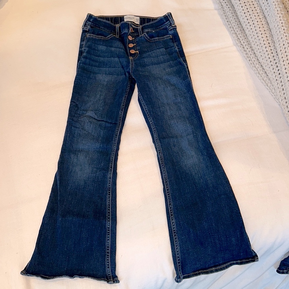 Abercrombie Kids High Rise Flare Jeans - 11/12 Short